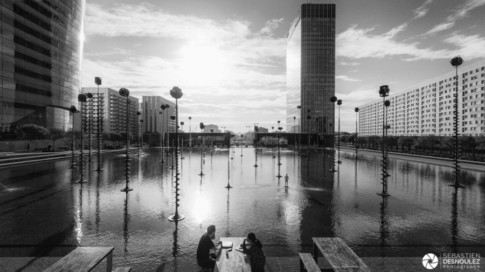 Bassin Takis de La Défense après le confinement - Photo : © Sebastien Desnoulez photographe d'ambiances et d'architecture