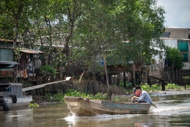 Sur un bras du Mekong au Vietnam - Photo : © Sebastien Desnoulez Photographe Auteur
